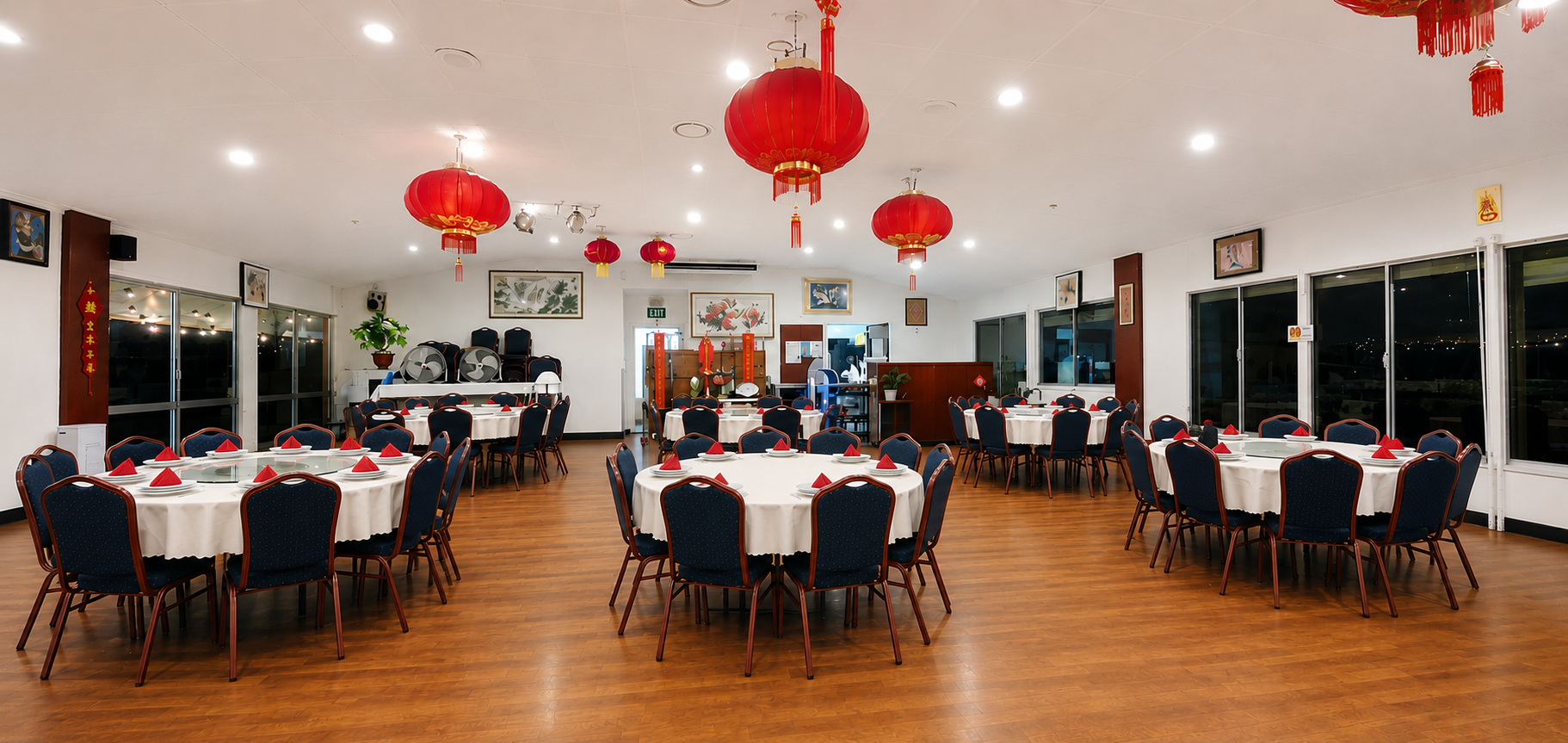 Warm and welcoming interior of Feng Shui Chinese Restaurant